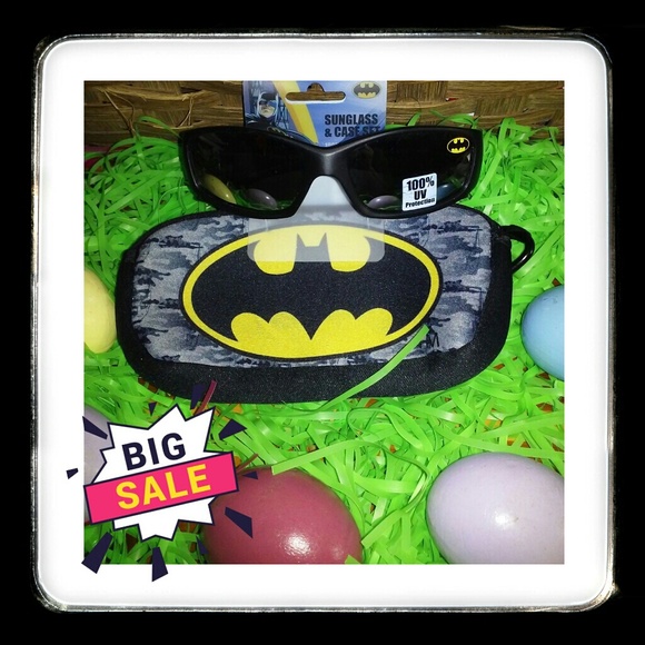 🐸R.C Comics🐸 Other - 🐸🆕⬇FINAL $~🐸Batman Sunglasses And Case🐸